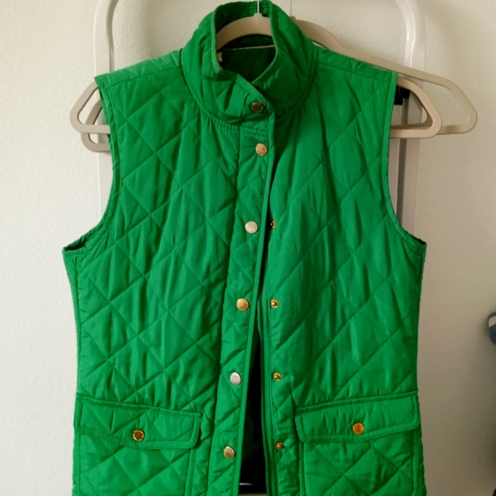 Beautiful Max Studio Vest